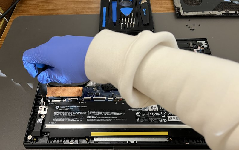 vệ sinh laptop tân phú