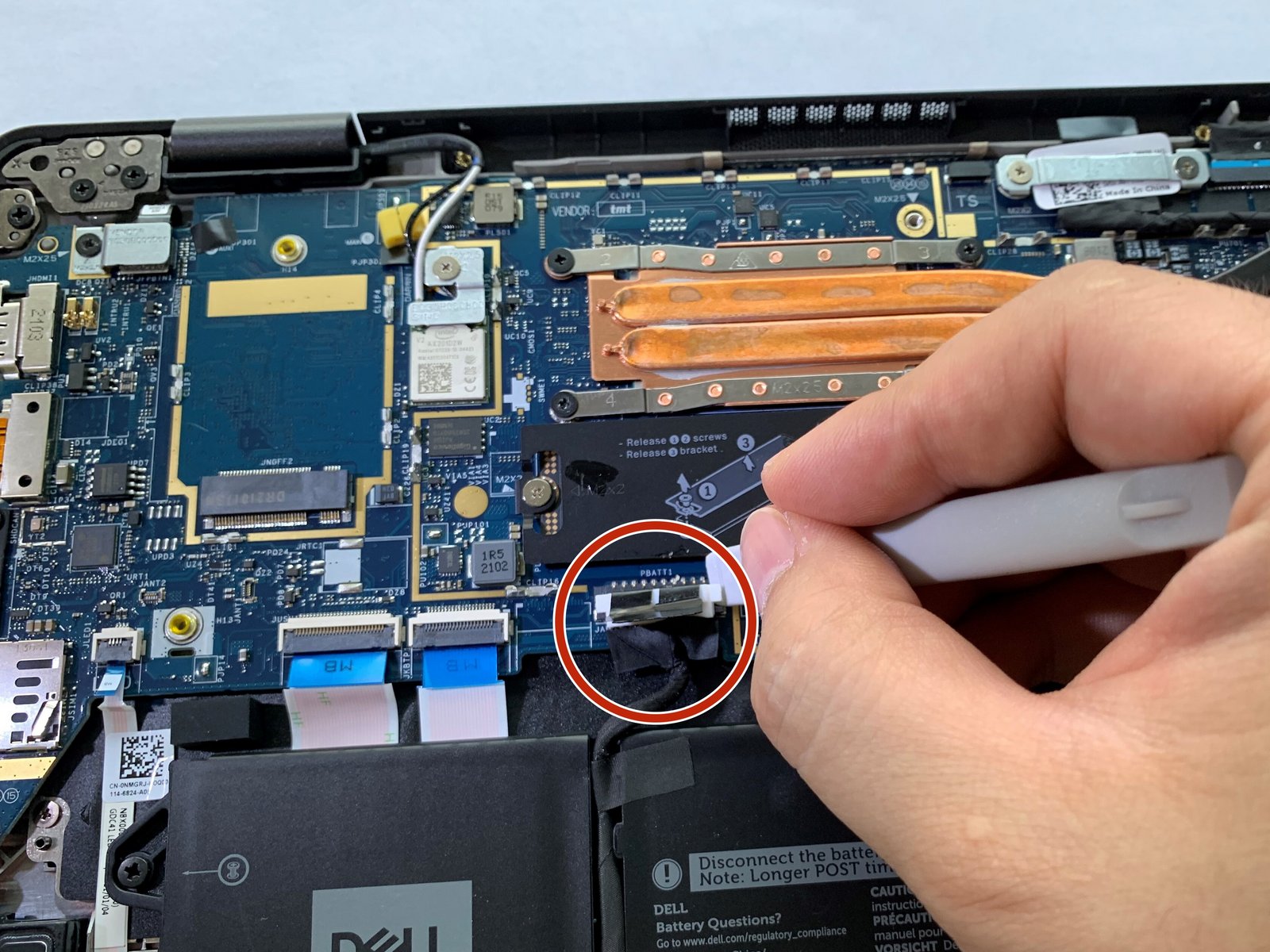 thay pin laptop dell