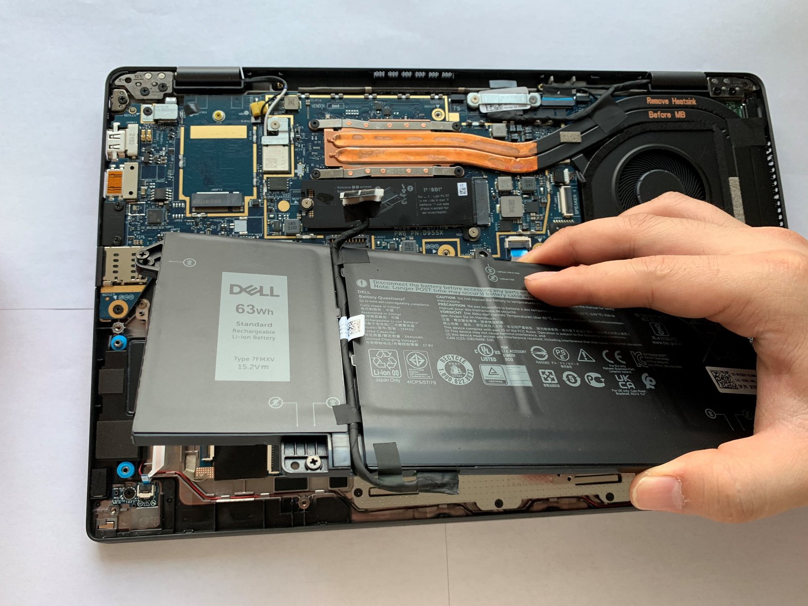 Pin Laptop Dell - sử dụng đúng cách để tăng tuổi thọ